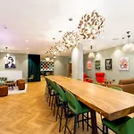 For Students Only Ensuite Bedrooms With Shared Kitchen At Liv Student In Belfast
